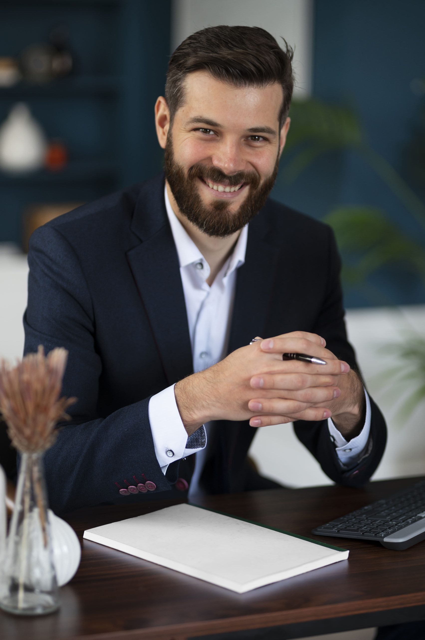Commercial Associate